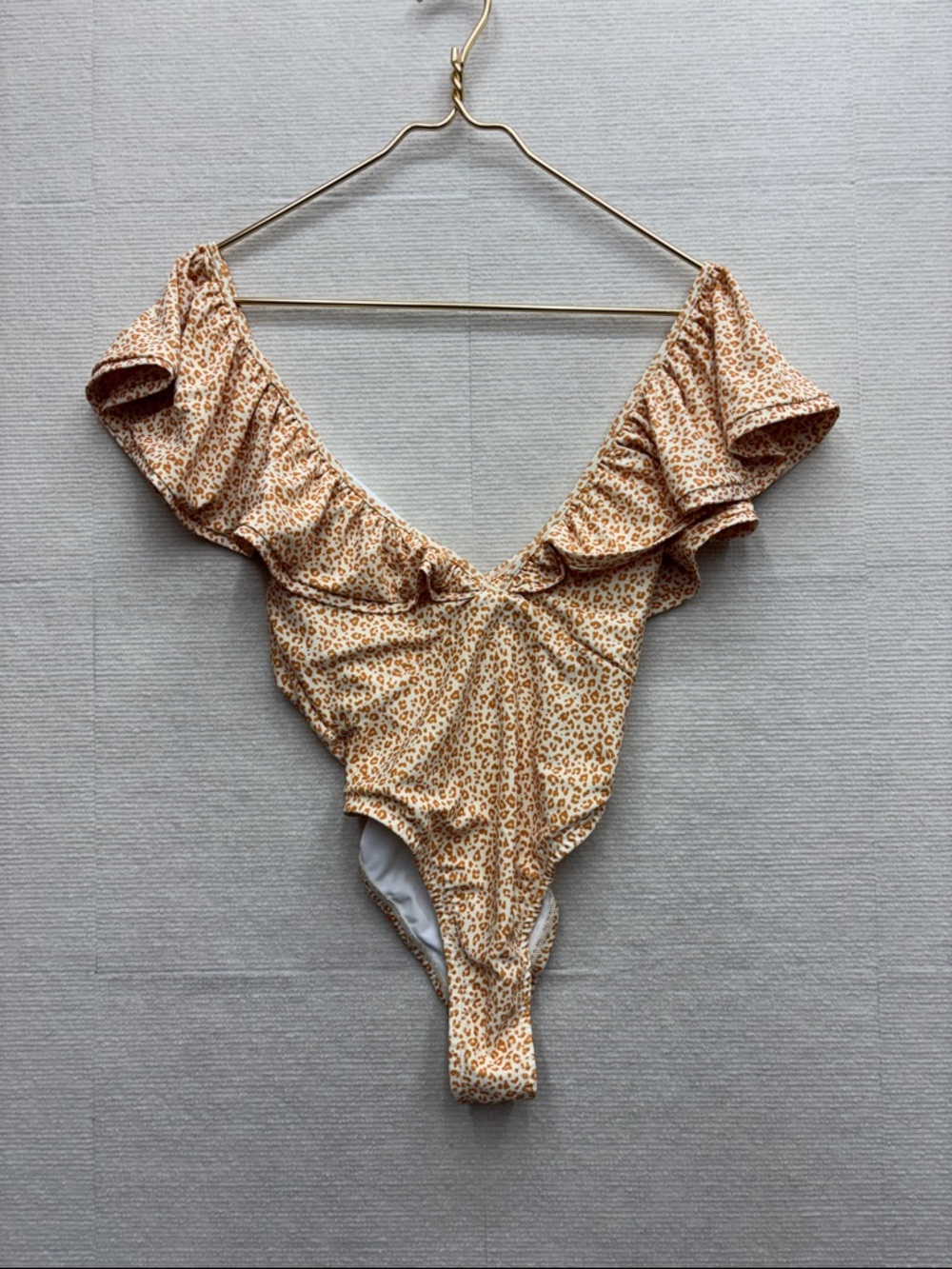New Tularosa | one piece swimsuit small swim ruffle